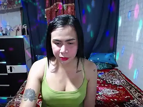 BriannaCruz24 online show from February 7, 7:25 am