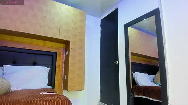 Samantha Blaze1 online show from February 18, 11:40 am