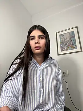 Lily WellGifted online show from February 5, 8:41 am