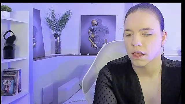 Madison dolly online show from March 7, 2:06 am