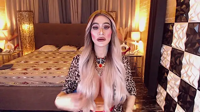 MonstrousCockDiva online show from February 4, 6:01 pm