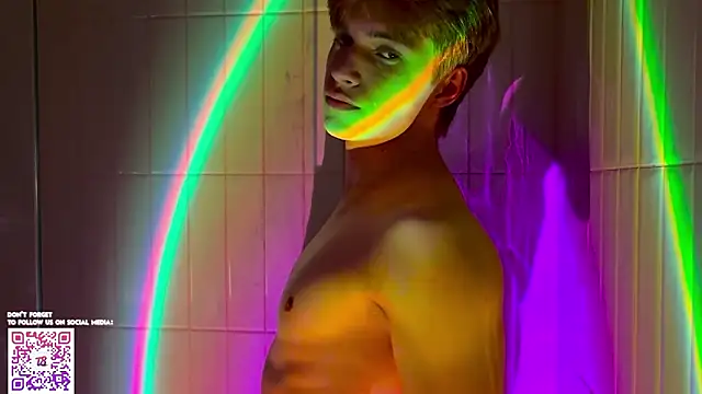 twl8vibe online show from February 1, 6:39 pm