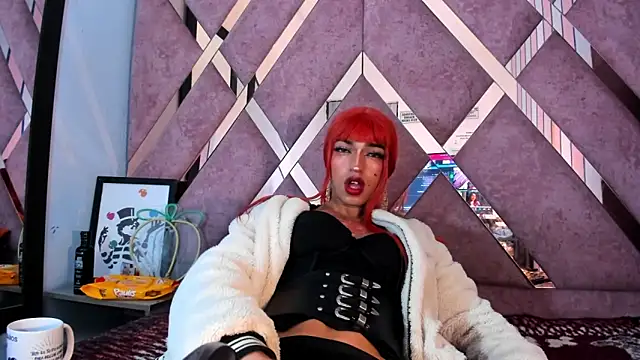 MeghanQueen   online show from March 28, 8:27 am