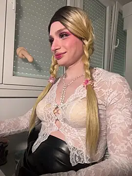 Julia SweetBaby online show from March 26, 4:10 pm