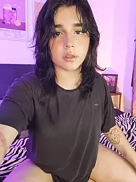 Daniellesins1 online show from July 11, 12:04 am