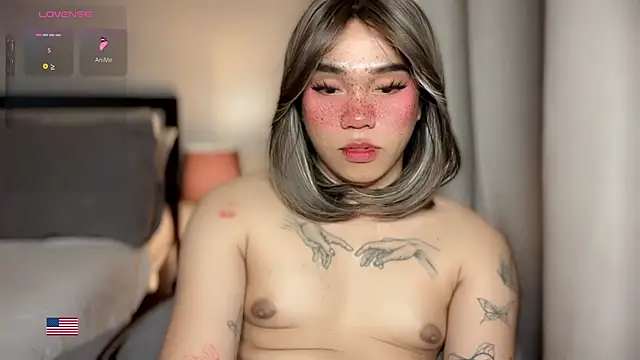 Kelly Mckinney online show from April 15, 10:53 am