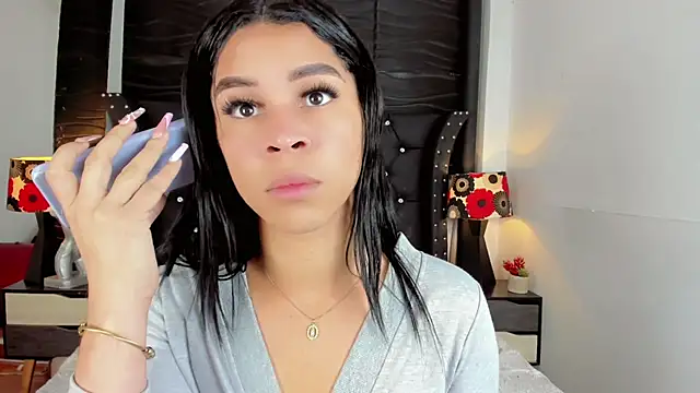 Makeyla Fox  online show from February 18, 2:47 pm