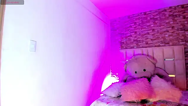 sexy girlts online show from March 9, 10:35 pm