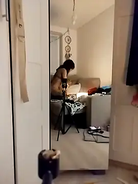 VeraVS online show from March 30, 8:32 pm