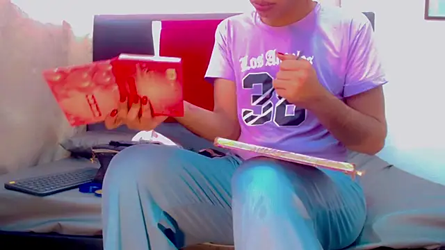 Abby White   online show from April 10, 7:30 pm