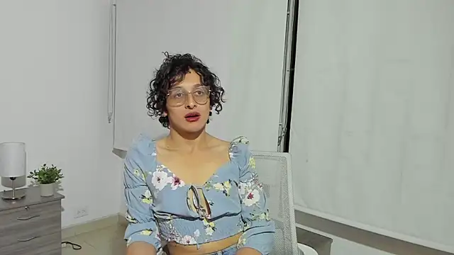 Maverick angel online show from February 24, 4:00 pm