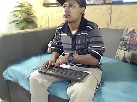 Noha  scott online show from March 7, 2:23 pm