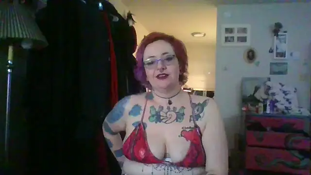 Lady Siren online show from March 3, 4:30 am