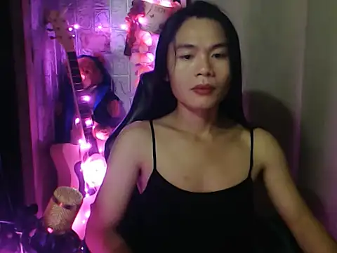 small 13 online show from April 7, 8:10 pm