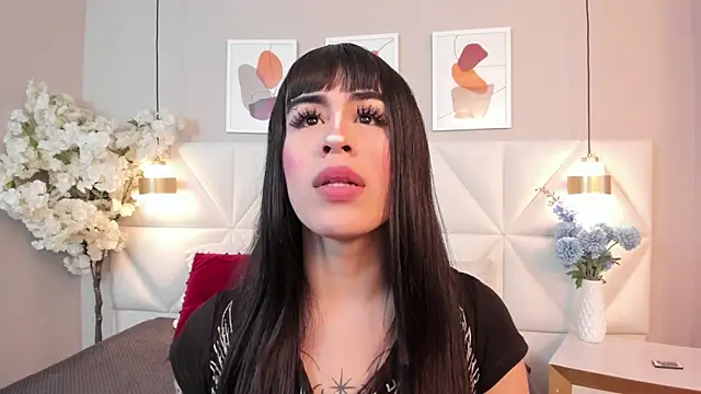 Hanna  mitsury  online show from April 8, 12:39 pm