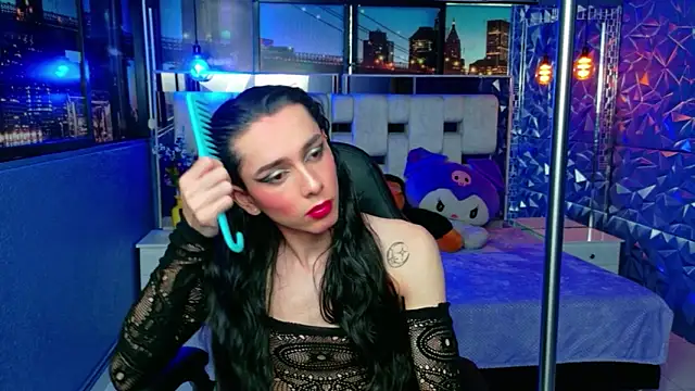 Sharlon  online show from April 17, 1:25 pm