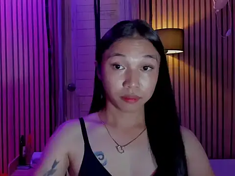 camilla wild online show from April 6, 7:19 am