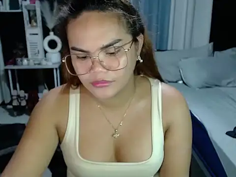 Kendallfoxx online show from June 3, 6:00 pm
