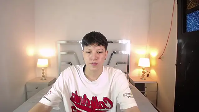 Asher addamss  online show from April 29, 8:48 pm