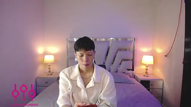 Asher addamss  online show from May 6, 9:32 pm