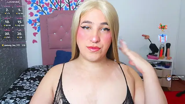 roxxy pink  online show from June 24, 1:09 pm
