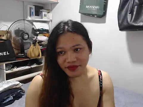liebewendy2025 online show from June 22, 12:47 am