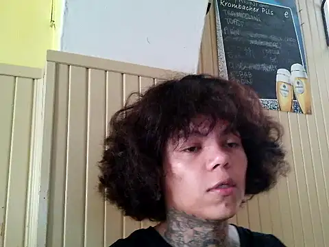 bellahot34 online show from August 2, 7:52 am