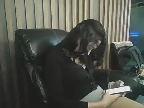sara kimoo online show from February 22, 1:46 pm