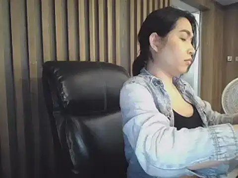 sara kimoo online show from March 16, 7:33 pm