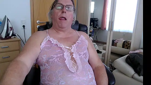 Sissygera online show from January 9, 2:18 pm