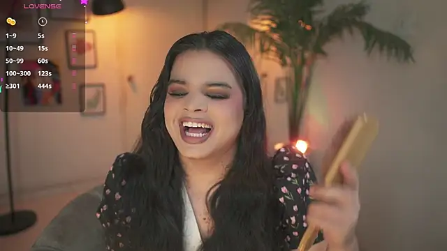 artechloe online show from December 22, 11:53 pm