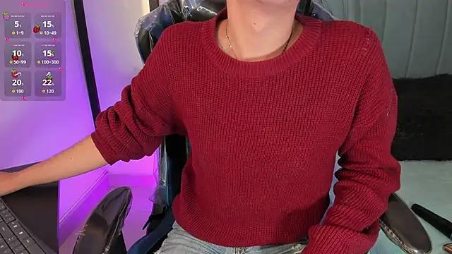 Chris boy  online show from March 1, 8:20 am