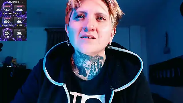 Marieblueeyes online show from November 15, 3:59 am