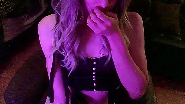 crystalxh online show from October 25, 7:58 am