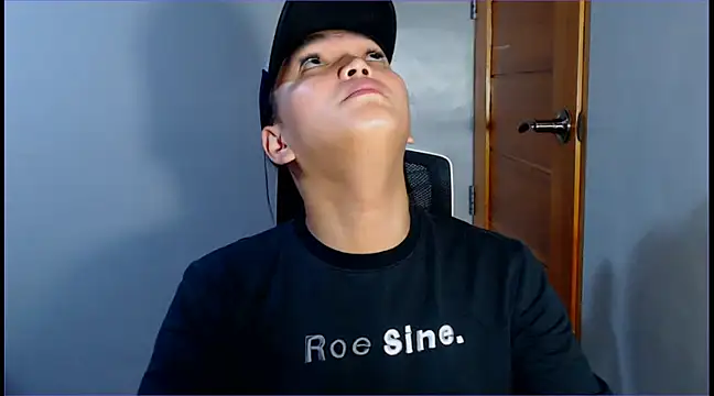 Snapshot of WONDERWOMAN2023 chatting on January 6, 12:38 am WONDERWOMAN2023 online show from January 6, 12:38 am