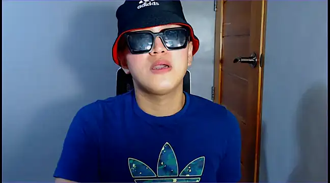 Snapshot of WONDERWOMAN2023 chatting on January 14, 2:19 am WONDERWOMAN2023 online show from January 14, 2:19 am