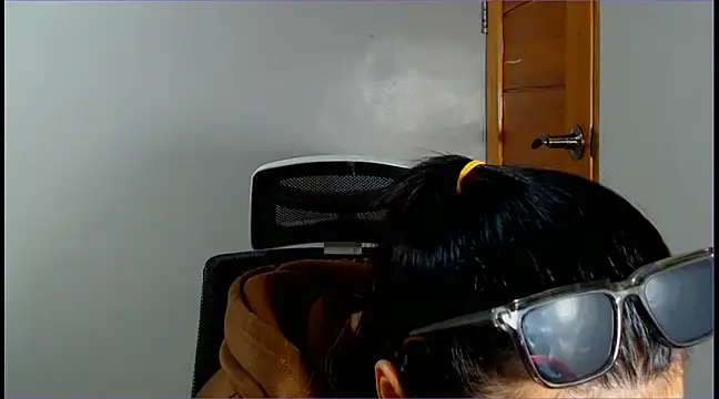 Snapshot of WONDERWOMAN2023 chatting on February 19, 2:55 am WONDERWOMAN2023 online show from February 19, 2:55 am