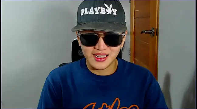 Snapshot of WONDERWOMAN2023 chatting on February 26, 1:52 pm WONDERWOMAN2023 online show from February 26, 1:52 pm