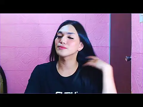 Snapshot of WONDERWOMAN2023 chatting on October 3, 6:08 pm WONDERWOMAN2023 online show from October 3, 6:08 pm