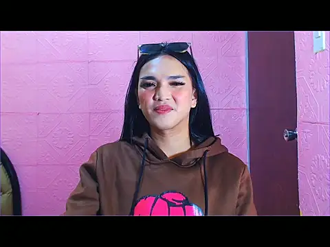 Snapshot of WONDERWOMAN2023 chatting on November 1, 12:52 am WONDERWOMAN2023 online show from November 1, 12:52 am