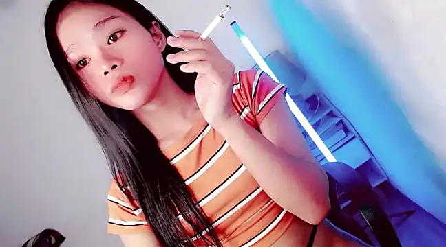 Snapshot of amomentoflust69 chatting on January 18, 5:14 am amomentoflust69 online show from January 18, 5:14 am