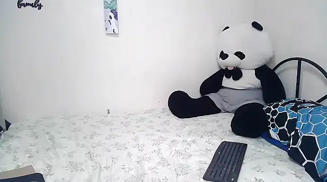 rihanna22 online show from February 20, 4:18 am