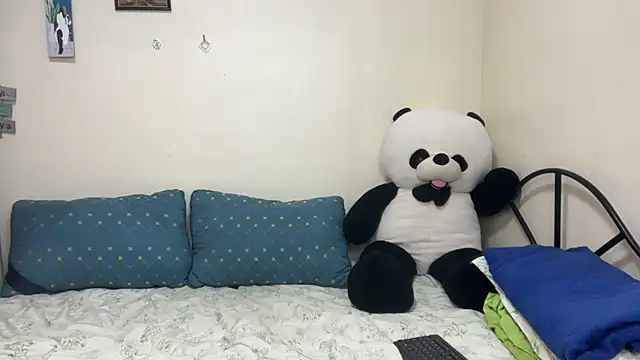 rihanna22 online show from November 17, 1:44 pm