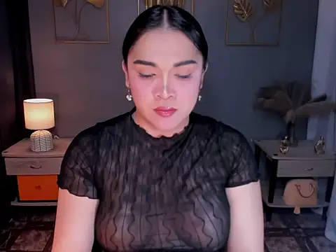 MaxeneCullens online show from November 7, 3:28 am