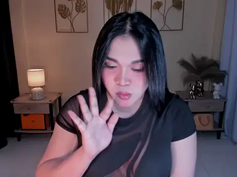 MaxeneCullens online show from April 15, 2:39 am