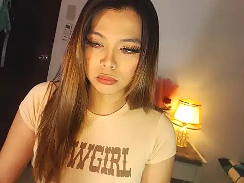 MajesticKitana online show from December 17, 5:35 am