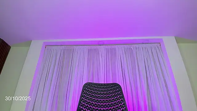 jaddyk  online show from October 30, 9:47 pm