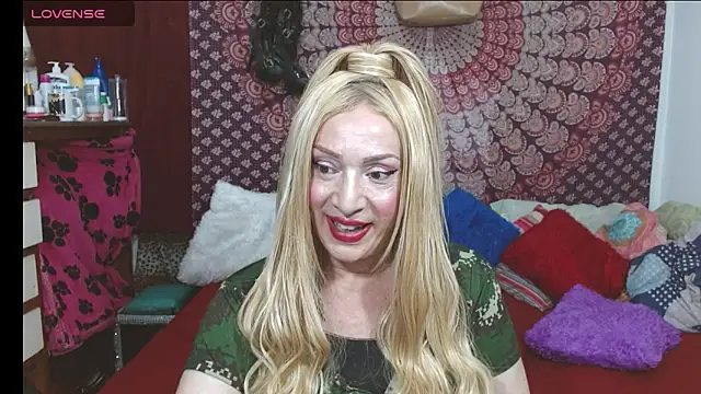 elena evans online show from February 25, 6:01 pm