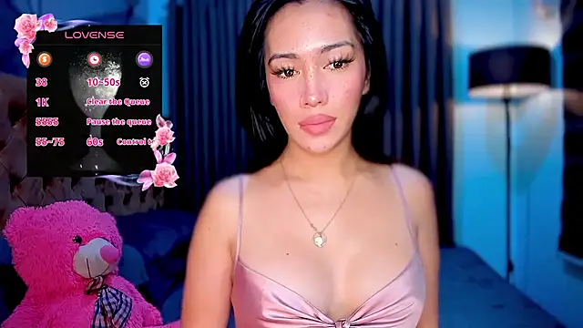 Jasmine Elcock online show from February 9, 4:36 pm