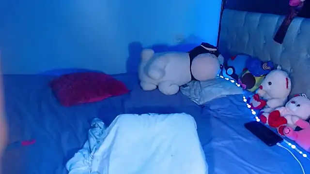 Pamelanicole online show from November 18, 9:04 pm